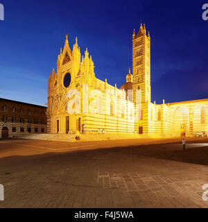 La Piazza del Duomo, Santa Maria Assunta Cathedral, Siena, Site du patrimoine mondial de l'UNESCO, la province de Sienne, Toscane, Italie, Europe Banque D'Images