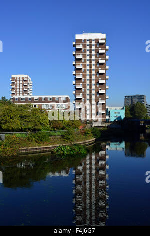 Regent's Canal, Limehouse, Tower Hamlets, East London, Royaume-Uni Banque D'Images