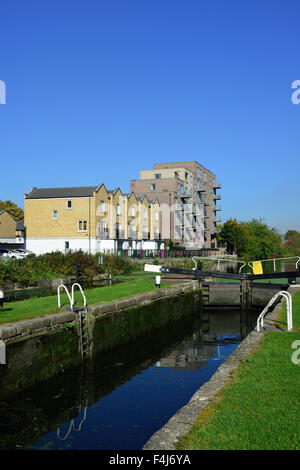 Johnson's Lock, Regent's Canal, Mile End, Tower Hamlets, London, Royaume-Uni Banque D'Images