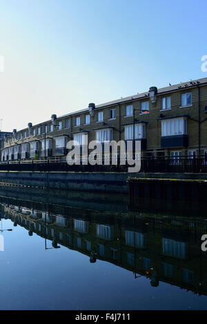 Regent's Canal, Limehouse, Tower Hamlets, East London, Royaume-Uni Banque D'Images