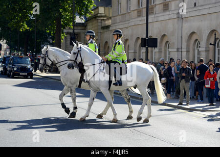 La police, la Police à cheval, les officiers de police, Londres, Angleterre, Royaume-Uni Banque D'Images