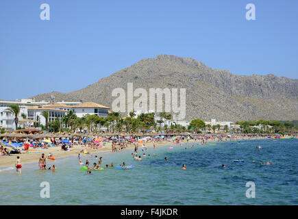 Pollenca Beach, la plage de Pollensa, Puerto Pollensa, Majorque, Majorque, Îles Baléares, Espagne Banque D'Images