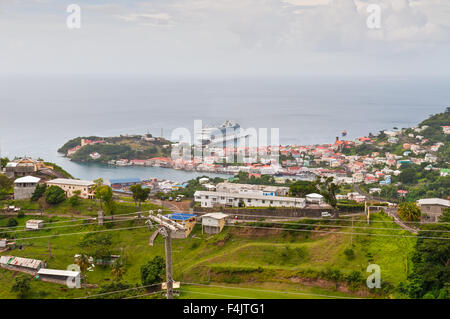 Vue panoramique sur Saint George's à la Grenade, Caraïbes. Banque D'Images