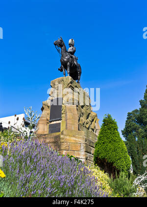 Les jardins de Princes Street dh ST Princes Gardens Edinburgh Royal Scots Greys Memorial statue soldat de la guerre des Boers statues régimentaire Banque D'Images