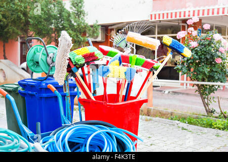 Accessoires de nettoyage. Mops Banque D'Images