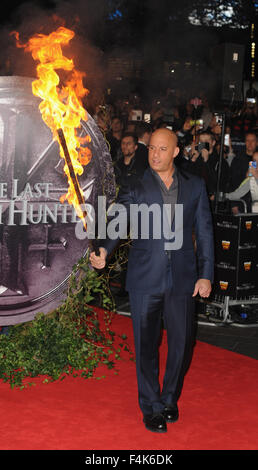 Uk, UK. 19 Oct, 2015. Vin Diesel assiste à la première européenne de "le dernier chasseur de sorcières" à l'Empire Leciester Square. © Ferdaus Shamim/ZUMA/Alamy Fil Live News Banque D'Images