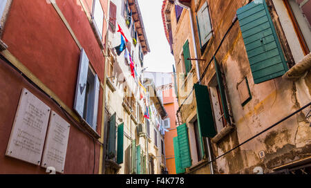 Détails de l'architecture de Rovinj, en Croatie, avec un vieux bâtiment Banque D'Images