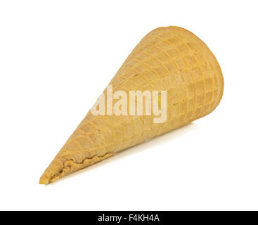 Cornet de crème glacée avec fond blanc isolé Banque D'Images