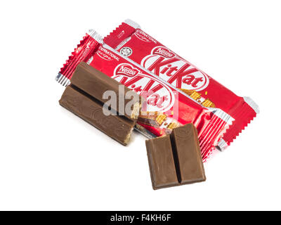 KUALA LUMPUR, MALAISIE, le 2 août 2015, : Kit Kat est un chocolat au lait gaufrettes créés en 1911 par Rowntree's de York, Angleterre Banque D'Images