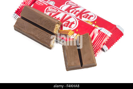 KUALA LUMPUR, MALAISIE, le 2 août 2015, : Kit Kat est un chocolat au lait gaufrettes créés en 1911 par Rowntree's de York, Angleterre Banque D'Images