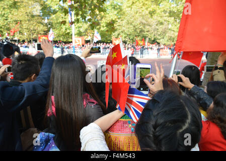 Le Mall, Londres, Royaume-Uni. 20 octobre 2015. Le président chinois Xi Jinping visite d'État au London Crédit : Matthieu Chattle/Alamy Live News Banque D'Images