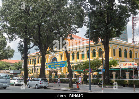 General Post Office construit entre 1886-1891 et est maintenant une attraction touristique dans le centre-ville de Ho Chi Minh, Vietnam Banque D'Images