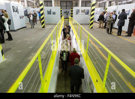 Pilsen, République tchèque. 20 Oct, 2015. L'exposition un paradis entre 4 rivières, la deuxième partie de Pilsen, projet Album Photo de famille a été ouvert en 2015, le Depo Pilsen, République tchèque, le mardi, 20 octobre, 2015. Crédit : Petr Mlch/CTK Photo/Alamy Live News Banque D'Images