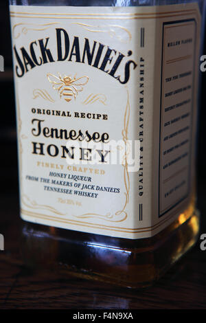 Bouteille de Jack Daniel's Tennessee Honey Banque D'Images