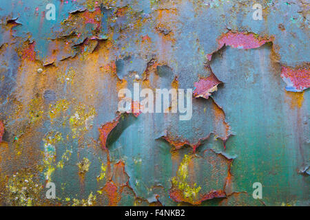 Peinture écaillée et la rouille sur le métal. Banque D'Images