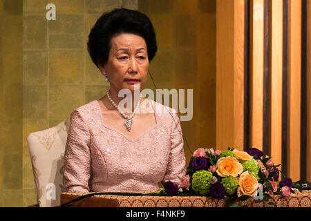 Tokyo, Japon. 21 Oct, 2015. La princesse Hanako de Hitachi Japon assiste à la cérémonie de remise du 27e prix Praemium Imperiale le 21 octobre 2015, Tokyo, Japon. Le prix Praemium Imperiale sont un prix des arts global décerné chaque année depuis 1989 par la Japan Art Association dans cinq disciplines (peinture, sculpture, architecture, musique et théâtre/film). Credit : Rodrigo Reyes Marin/AFLO/Alamy Live News Banque D'Images