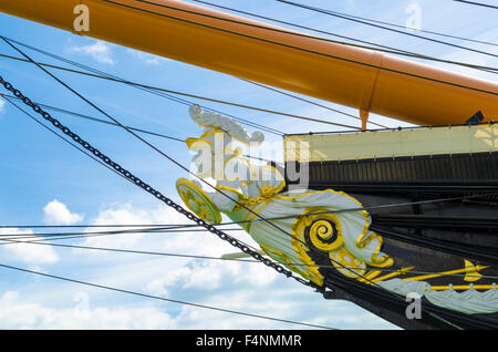 La figure de proue de la coque en fer victorien le HMS Warrior. Chantier Naval historique de Portsmouth, Hampshire, Angleterre. Banque D'Images