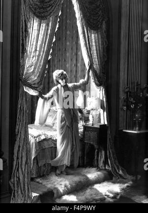 Greta Garbo / Chair et le Diable 1926 réalisé par Clarence Brown Banque D'Images