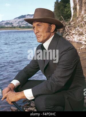 Kirk Douglas / La Route de l'Ouest 1967 réalisé par Andrew V. McLaglen Banque D'Images