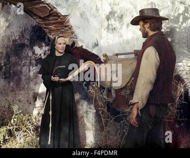 Clint Eastwood, Shirley MacLaine / deux mules pour Sœur Sara 1970 réalisé par Don Siegel Banque D'Images