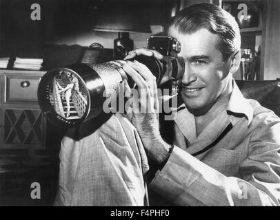 James Stewart / vitre arrière / 1954 réalisé par Alfred Hitchcock [Paramount Pictures] Banque D'Images