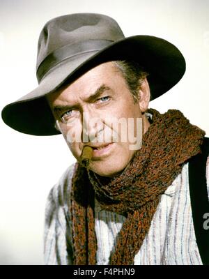 James Stewart / Aéroport / 1965 réalisé par Andrew V McLaglen [Universal Pictures] Banque D'Images