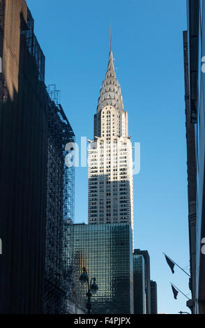 Le Chrysler Building sur la 42e Rue à New York City Banque D'Images