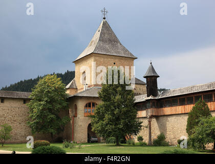 Monastère Sucevita est un couvent orthodoxe de l'est situé dans la partie nord-est de la Roumanie. Il a été construit en 1585 et en 2010 Banque D'Images