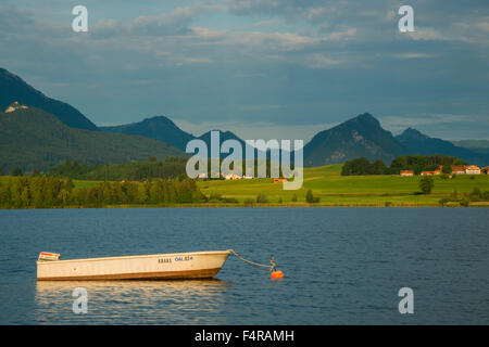 Allgäu, Allgäu, il alp, paysages, Alpes, Bavaria, paysage de montagne, voile, Allemagne, Europe, Füssen, l'eau, hop, Hopfensee, Motorr Banque D'Images