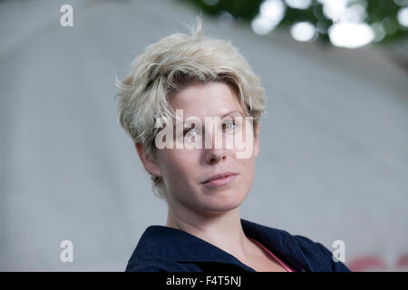 Caroline Criado-Perez, OBE, les britanniques de naissance brésilien activiste féministe et journaliste, à l'Edinburgh International Book Festival 2015. Édimbourg. 31 août 2015 Banque D'Images