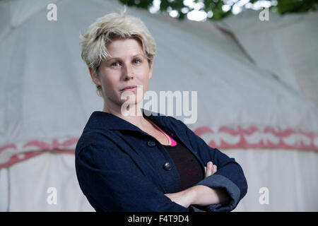 Caroline Criado-Perez, OBE, les britanniques de naissance brésilien activiste féministe et journaliste, à l'Edinburgh International Book Festival 2015. Édimbourg. 31 août 2015 Banque D'Images