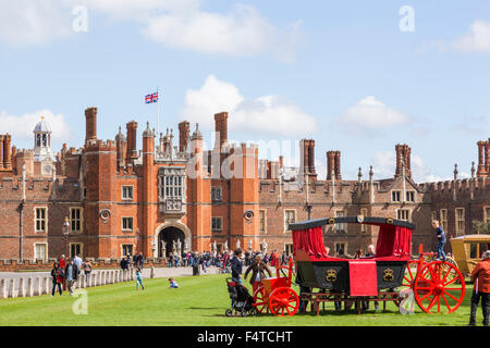 L'Angleterre, Middlesex, London, Kingston-upon-Thames, l'établissement Hampton Court Palace Banque D'Images