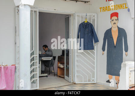 Tailors shop traditionnels. Guellela Djerba Tunisie Afrique du Nord Banque D'Images