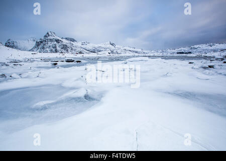 Montagnes, gust, squall, glace, banquise, littoral, paysage, paysage, mer, Lofoten, Norvège, au nord, la neige, Scandinavie, plage, mer, Banque D'Images