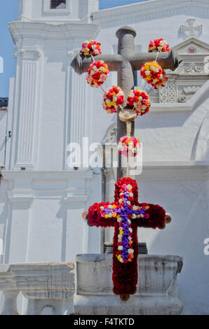 Rosaire à El Carmen Alto le Dimanche des Rameaux de Quito Equateur Banque D'Images