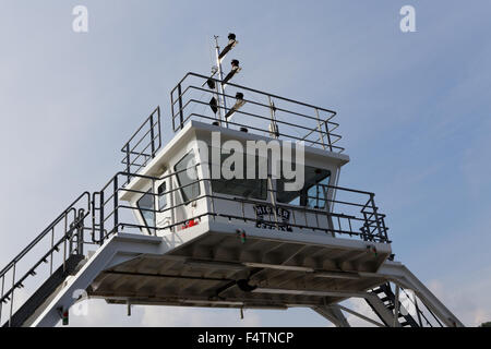 Abstraite de l'augmentation de ferry bridge à Dartmouth. Banque D'Images