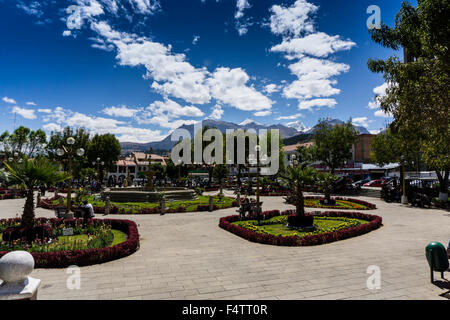 Huaraz, Ancash, Pérou. place principale. Banque D'Images