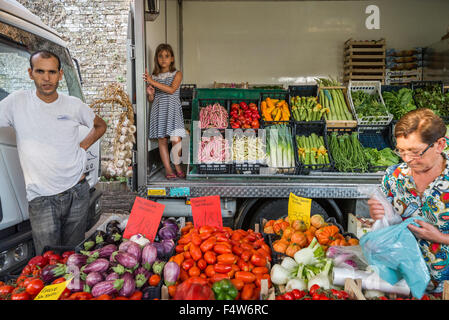 Les étals de marché , Siena, Toscane, Italie, Europe Banque D'Images