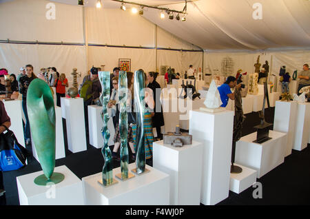 Sydney, Australie. 23 Oct, 2015. Sculpture à l'intérieur de s'afficher pendant le 19e congrès annuel de l'art Sculpture mer exposition qui a eu lieu à Sydney / Australie. , Tamarama Credit : mjmediabox/Alamy Live News Banque D'Images