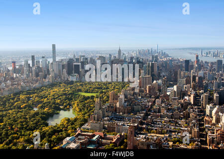 Vue aérienne de l'Upper East Side de Manhattan et Central Park, New York USA Banque D'Images