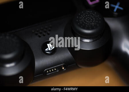 Gros plan d'une photo d'une playstation 4 controller Banque D'Images