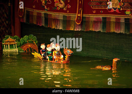 Les marionnettistes, Thang Long Water Puppet Theatre, Hanoi, Vietnam du Nord, Vietnam, Asie du Sud-Est, l'Asie. Théâtre de marionnettes d'eau municipaux. Hanoi. Vietnam, ASIE. Banque D'Images