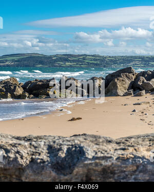 Voir à Benllech Bay, île d'Anglesey, dans le Nord du Pays de Galles, Royaume-Uni. Prise le 12 octobre 2015. Banque D'Images