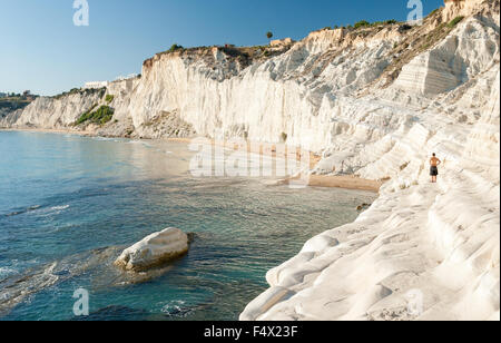 La falaise blanche appelée 'SCala dei Turchi' en Sicile, près de Palerme Banque D'Images