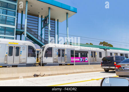 Le Los Angeles Metro Rail à Sierra Madre Ave., à Pasadena en Californie Banque D'Images
