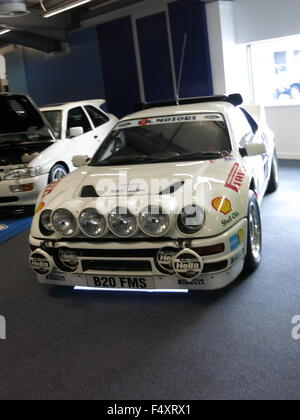 Ford RS200 RS 200 - rare voiture de rallye groupe B des années 1980, interdit - à Donnington Park race track pour RS owners club RSOC événement - voiture livrée complète en montrant Banque D'Images