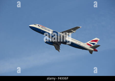 British Airways Airbus A320-232, escalade Banque D'Images