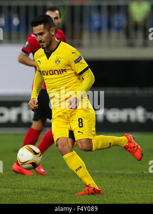 Baku, Azerbaïdjan. 22 octobre, 2015. Ilkay Gündogan Dortmunds contrôle la balle au cours de l'UEFA Europa League groupe C match de foot entre SC et de Gabala à Borussia Dortmund Bakcell Arena à Bakou, Azerbaïdjan, 22 octobre 2015. Photo : Friso Gentsch/dpa/Alamy Live News Banque D'Images