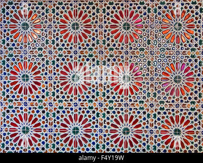 Ensemble de carreaux de céramique italienne antique avec la surface vitrée. Banque D'Images