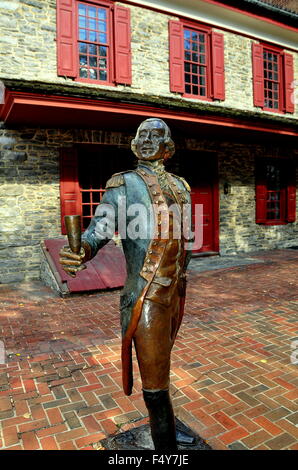 York, New York : Statue du Marquis de Lafayette se place en avant du 1751 général Horatio Gates House Banque D'Images